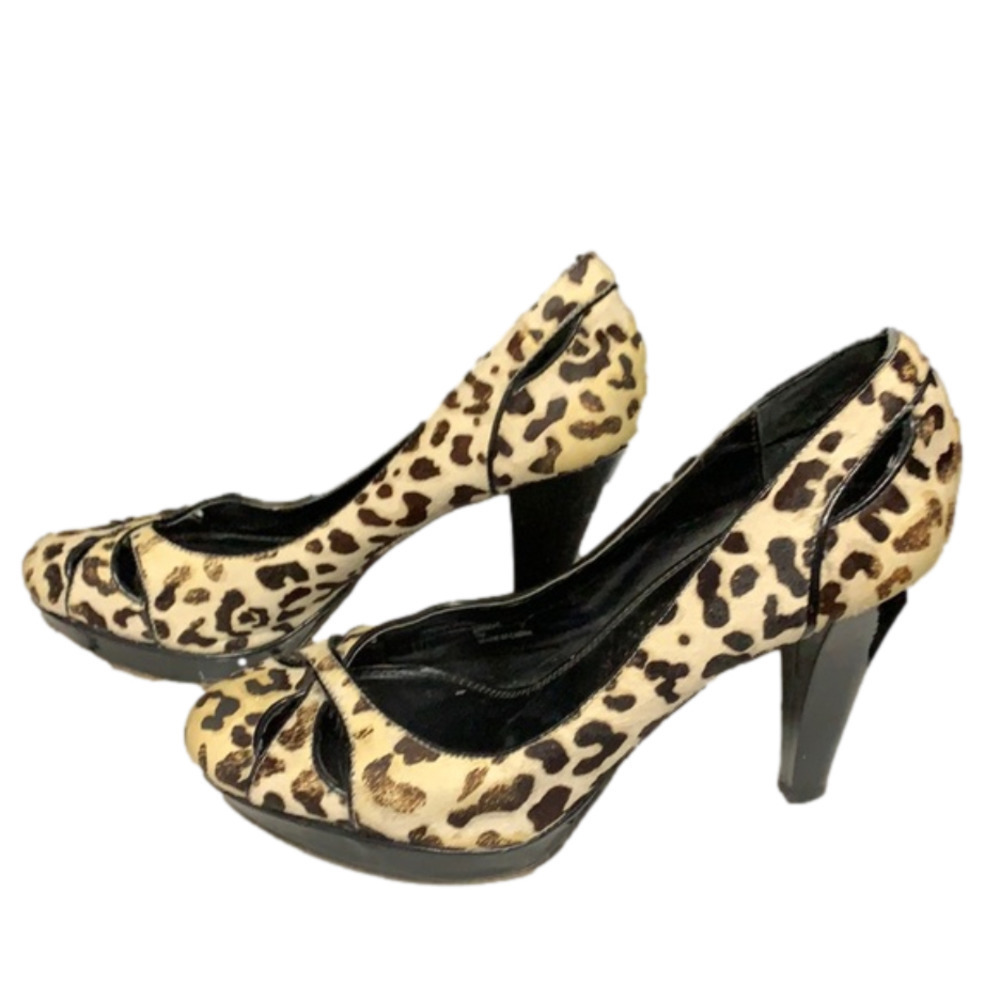 White Market Black House- Animal print heel size 7